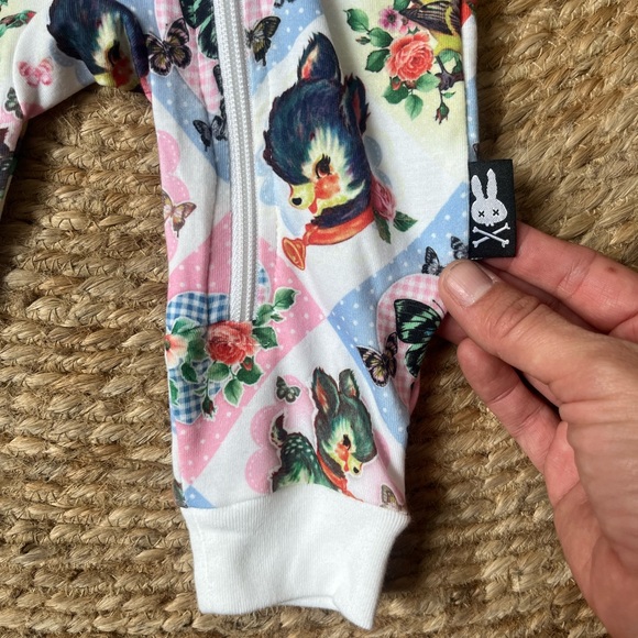 Six Bunnies Outfit 0-3 mo brand new! - Picture 3 of 8